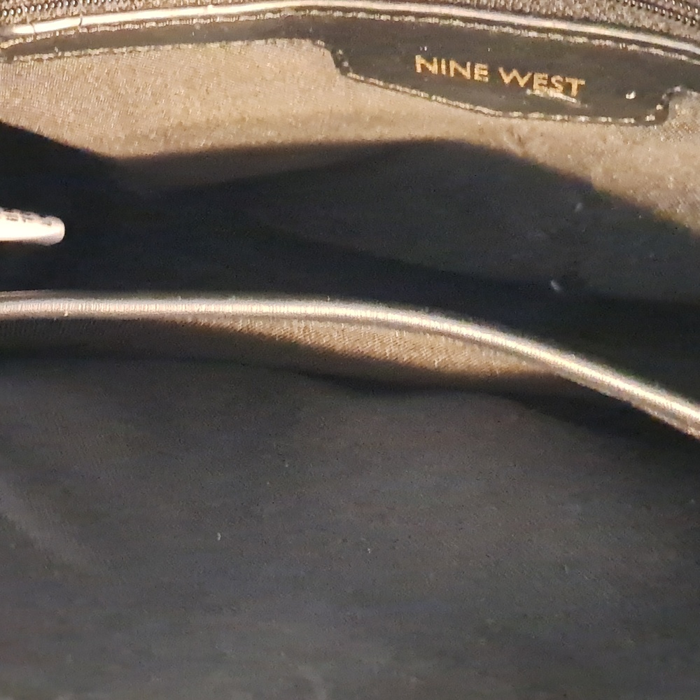 Purse - Picture 4 of 4